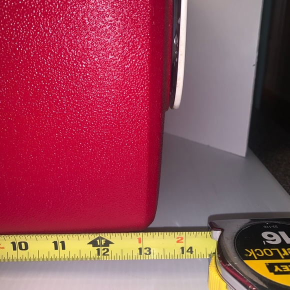 Igloo: “Coke” Cooler Great Condition! The E In “Enjoy” Is Faded on 1 Side - Picture 5 of 12